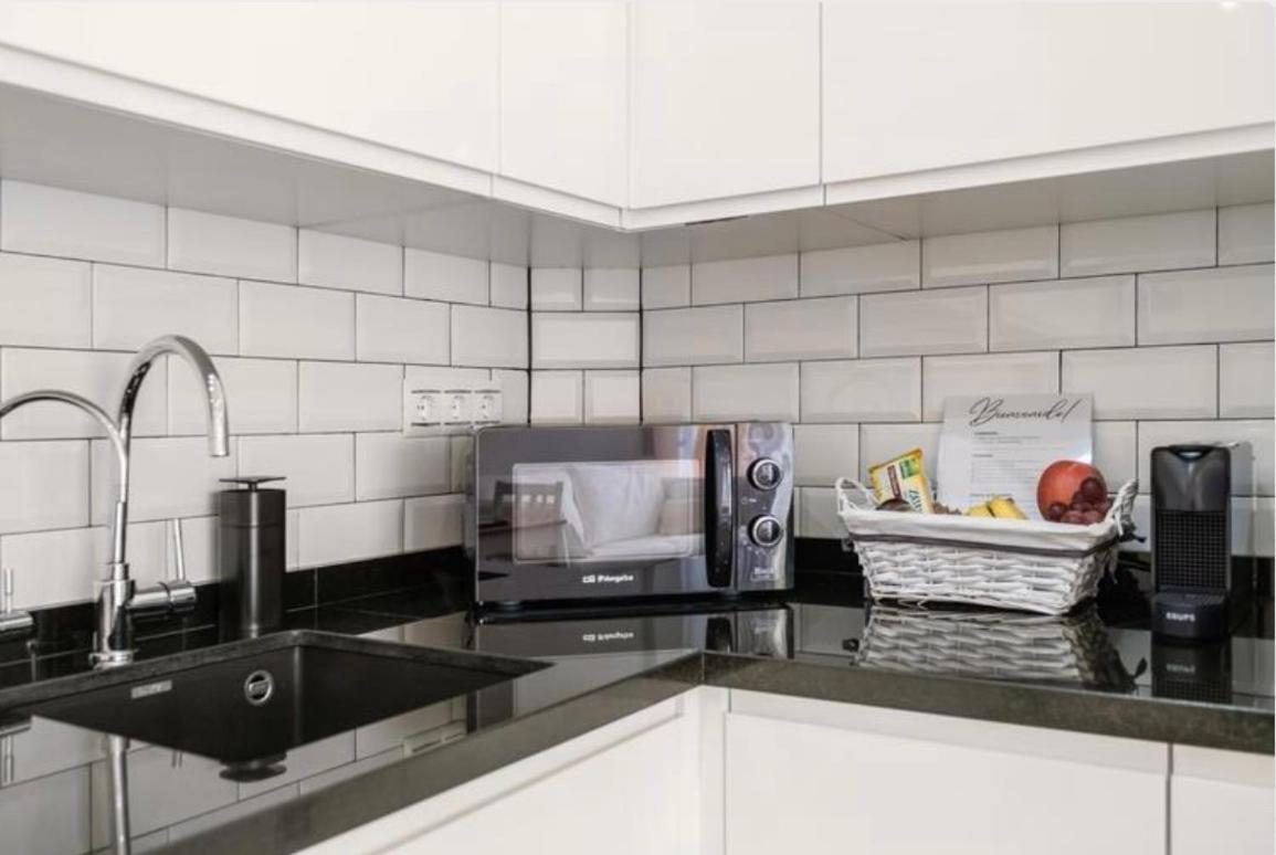 Apartamento Riosol เนร์คา ภายนอก รูปภาพ