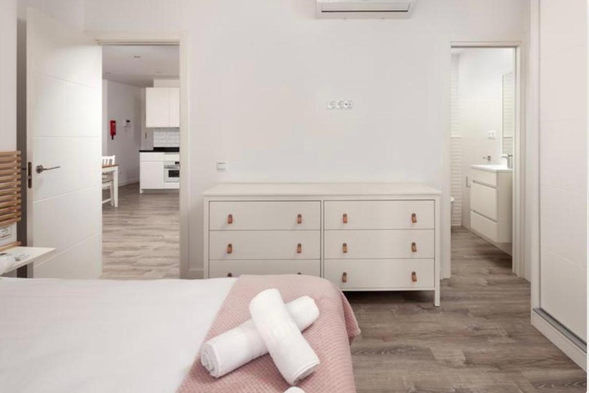 Apartamento Riosol เนร์คา ภายนอก รูปภาพ