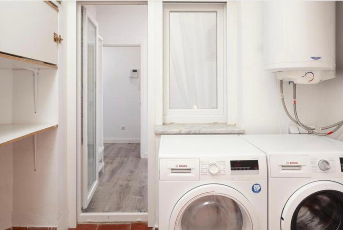 Apartamento Riosol เนร์คา ภายนอก รูปภาพ